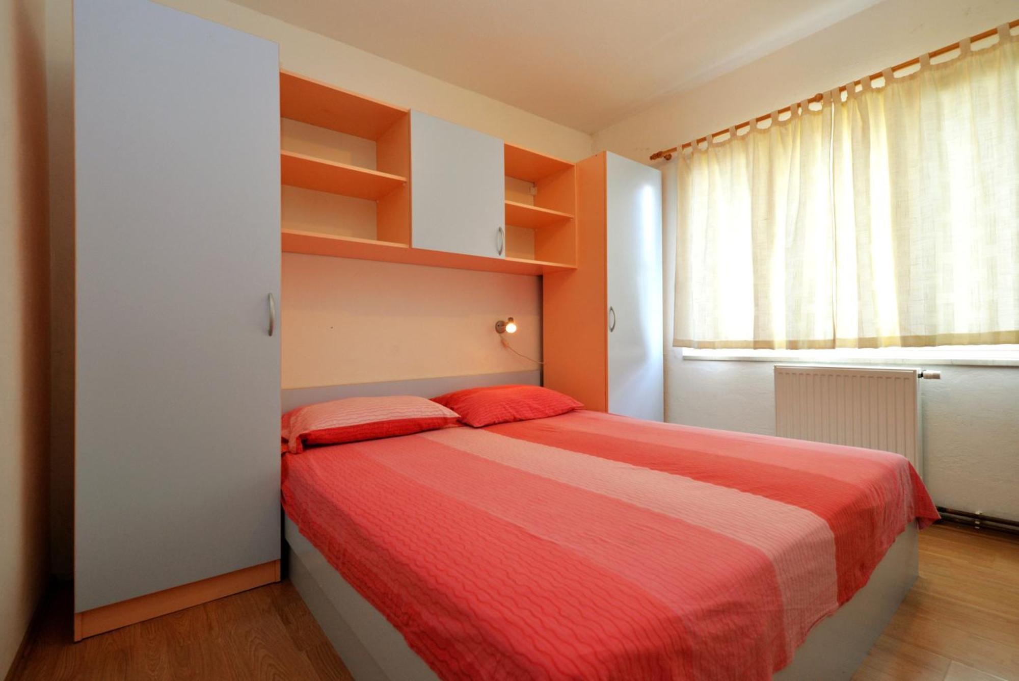 Apartments Goranka 2 Murter Exterior photo
