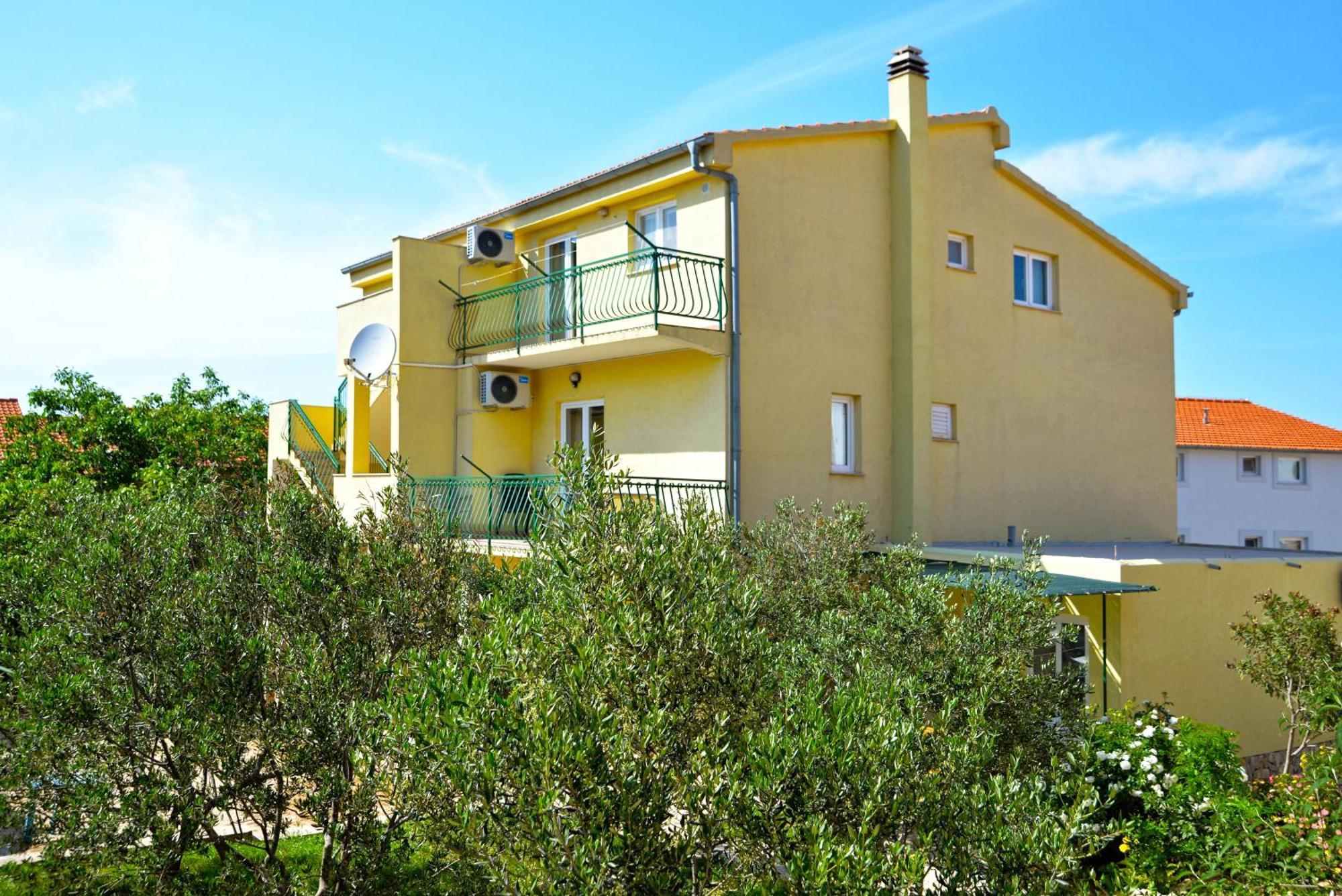 Apartments Goranka 2 Murter Exterior photo